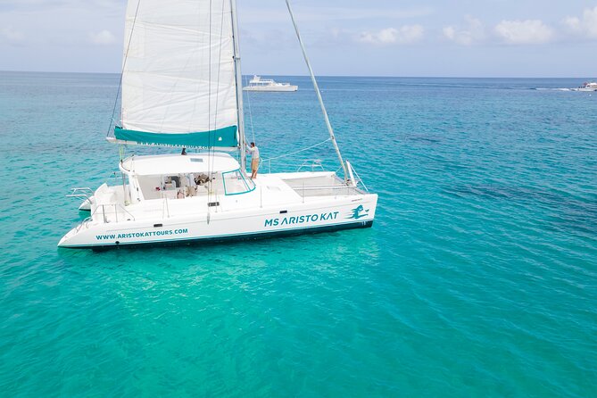 3.5hr Private Catamaran Cruise with Snorkeling, DJ, Bar, Food - Doctor’s Cave Beach From the Water