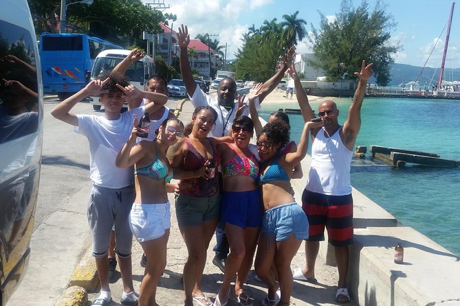 5. Montego Bay Private Highlite Sightseeing, SouvenirShoppingHalfDay Guided Tour - Jerk chicken at Usain Bolt’s Tracks and Records