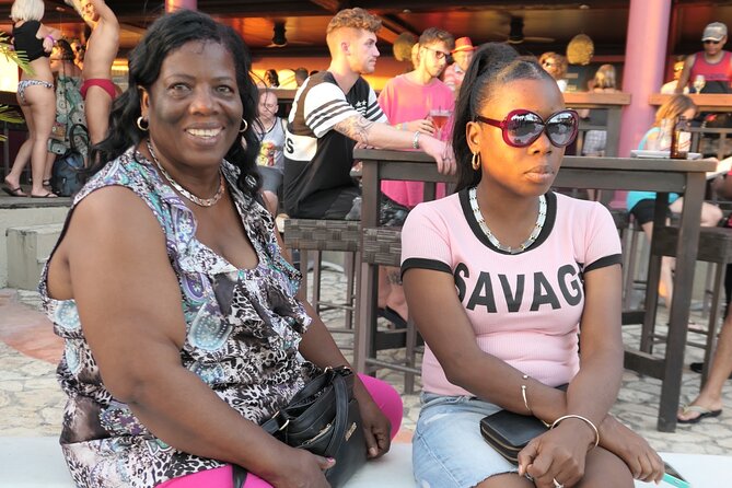 7 Mile Beach & Ricks Cafe with free Shopping experience - From Montego Bay to Negril’s famous beach