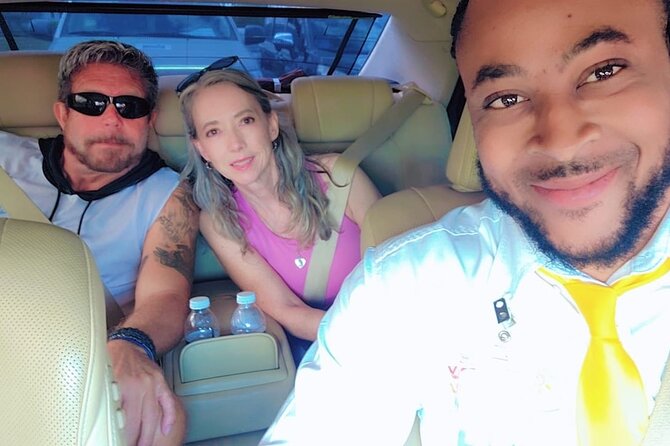 AirBnB/Hotel MBJ Airport Shuttle to all areas -one way/round trip - Friendly drivers and the human side of the ride