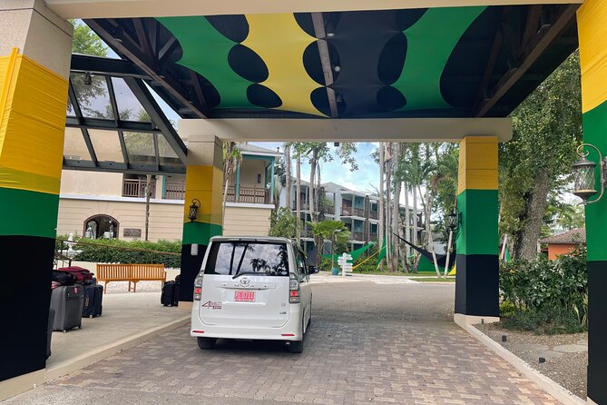 Airport Transfer to Negril - What the $80 group price really covers