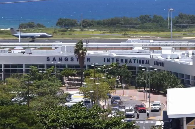 Airport Transportation Hotel Montego Bay - Why the private format can be worth $25 per person