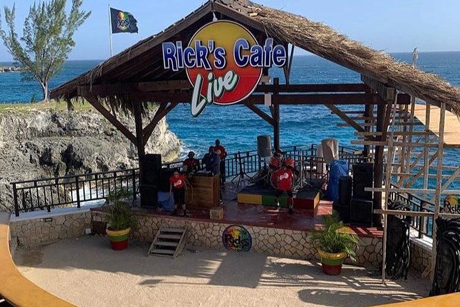 Bamboo Rafting and Limestone Foot Massage with Ricks Cafe Private Tour - Rick’s Cafe and the cliffside show