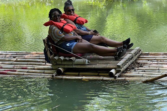 Bamboo Rafting & Clear Kayak Photoshoot Combo in Montego Bay - Making the most of the 30-minute photo session