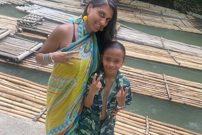 Bamboo Rafting Montego Bay - Photos and captain role-play on the river