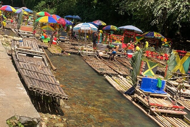 Bamboo River Rafting With Limestone Massage From Negril - What the limestone massage is like