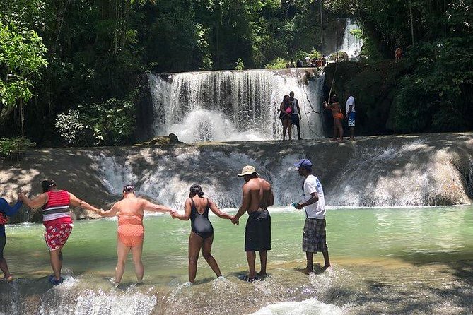 Black River Safari and YS Water Falls - How much time you get at each stop
