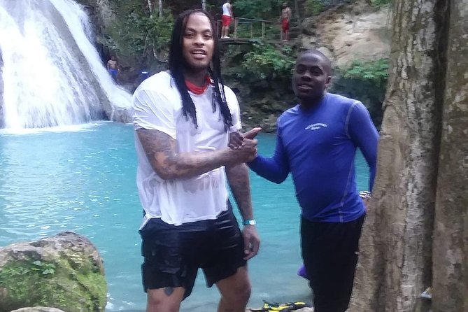Blue Hole/ Dunn's River Falls & Luminous Lagoon (Glistening water) 3 in 1 combo - Key points at a glance