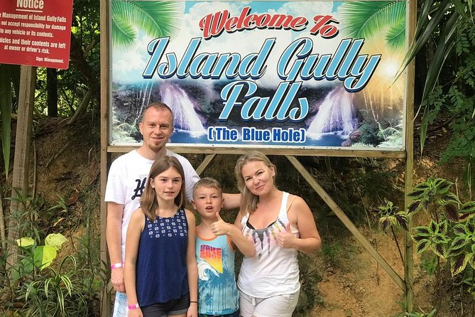Blue Hole & Jamaica Sightseen Tour Included Transportation - The ride from Montego Bay matters