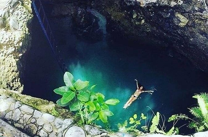 Blue Hole Mineral Spring and Rick's Cafe - The drive from Montego Bay or Falmouth