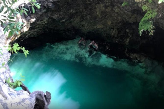Blue Hole Mineral Spring and Ricks Cafe Private Tour - Rick’s Cafe adds sunset, music, and a second kind of spectacle