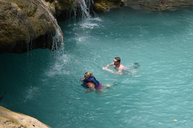 Blue Hole plus Secret Falls & Dunn's River Falls from Grand Palladium - Why the driver matters on a long route