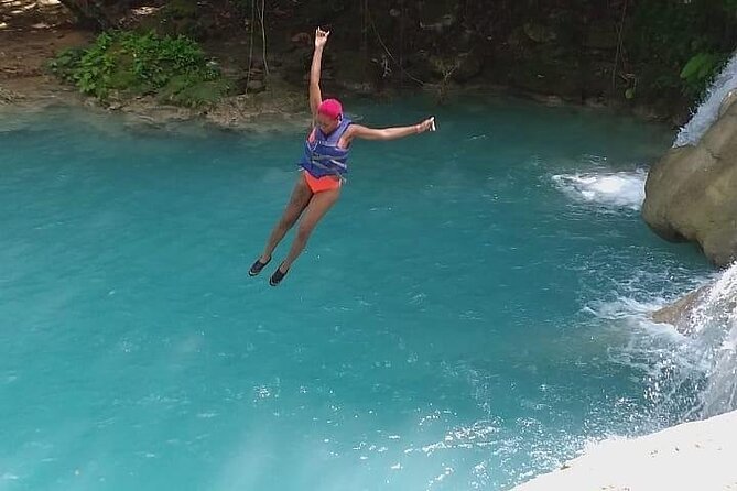 Blue Hole Secret Falls Private Tour - Booking details worth keeping in mind