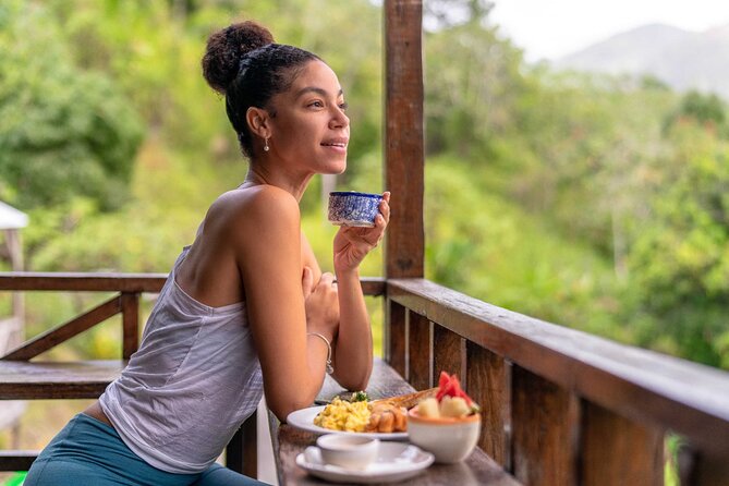 Blue Mountain Bicycle Tour - Jamaican brunch with coffee and fruit