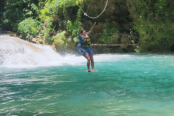 Bluehole and Bamboo Rafting from Montego Bay - White River bamboo rafting: a slower hour on the water