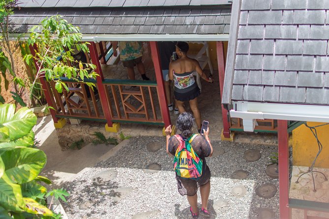 Bob Marley 9 Mile Tour Admission - The mausoleum visit