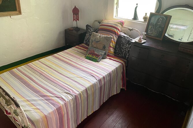 Bob Marley's Nine Mile Mausoleum Tour (Complimentary Rum Punch) - Should you book the Nine Mile mausoleum tour?