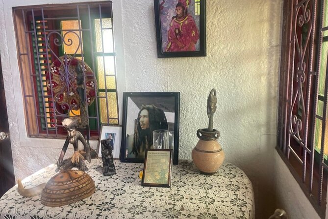 Bob Marley's Nine Mile Tour with Admission from Montego Bay - What the guides add to the day