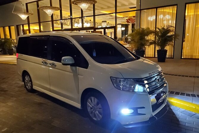 Breathless & Secrets Hotels Private Airport Transfer - A simple arrival at Sangster International Airport