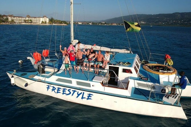 Catamaran, snorkeling & Dunn's River Falls - The road from Montego Bay to the boat