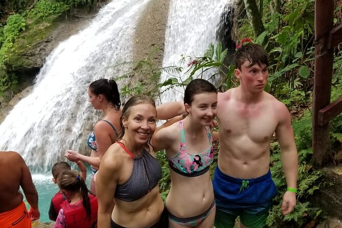 Chuck Norris Secret Falls and Lunch - What the Blue Hole stop is really like