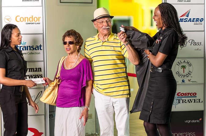 Club Mobay VIP Lounge Access and Round-Trip Airport Transfer - Shared transfers: convenient, but not private