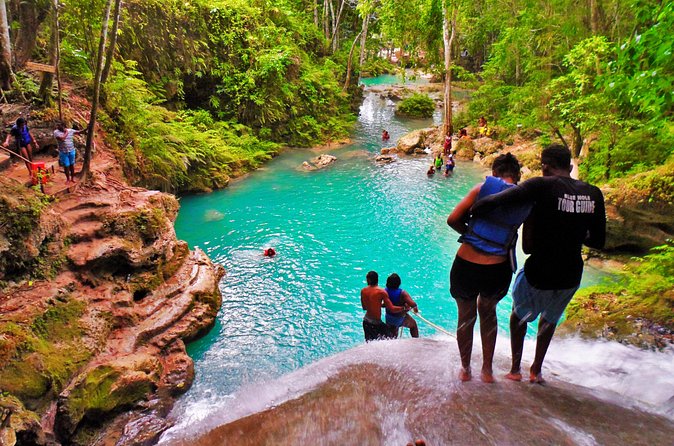 Cool Blue Hole from Ocho Rios - A local guide makes the ride matter