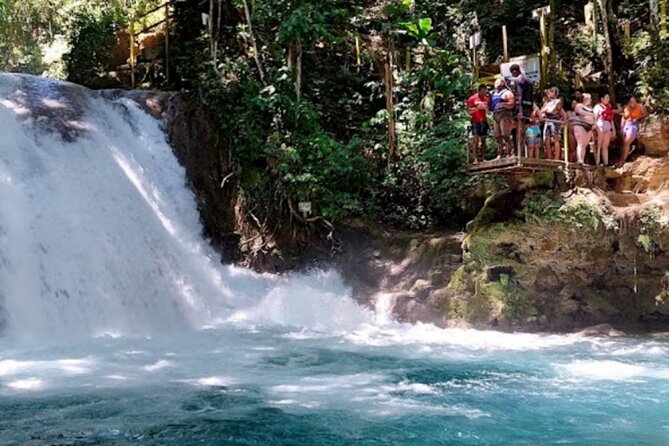 Cool Blue Hole from Ocho Rios - Photos, phones, food, and souvenirs