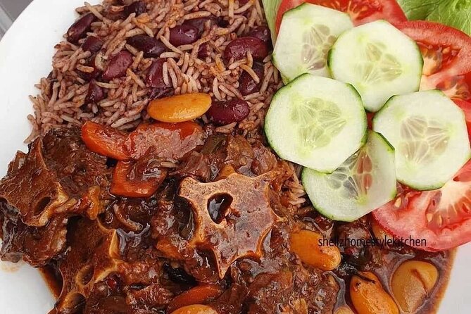 Dinner or Lunch with Pickup from Montego Bay - Montego Bay food without a fixed tasting menu