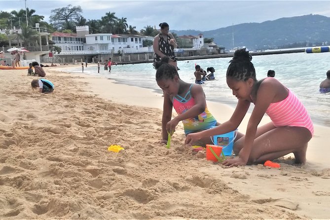Doctor's Cave Beach, Margaritaville & Shopping from Montego Bay Hotels - How the five-hour schedule feels