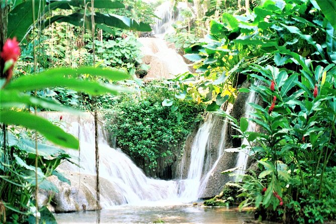 Dunn's River Falls and Ocho Rios Shopping Tour from Montego Bay Hotels - Columbus Park adds a short historical stop