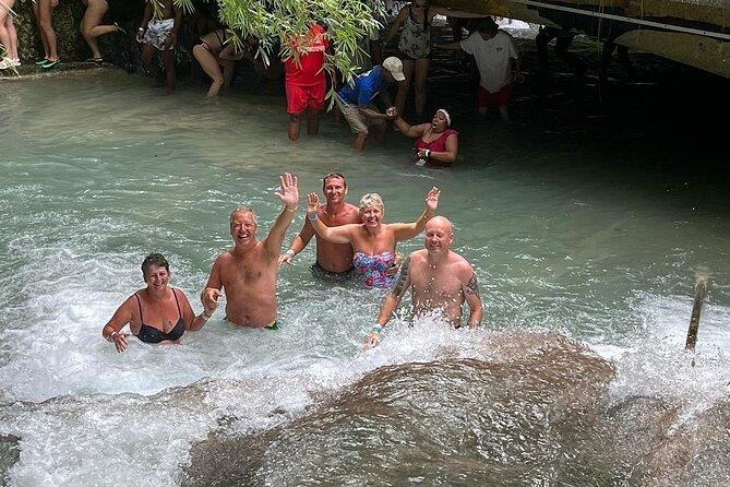 Dunn's River Falls Climb and Beach Include Entry Fee (ᵔᵕᵔ) - Who should book this private falls tour?