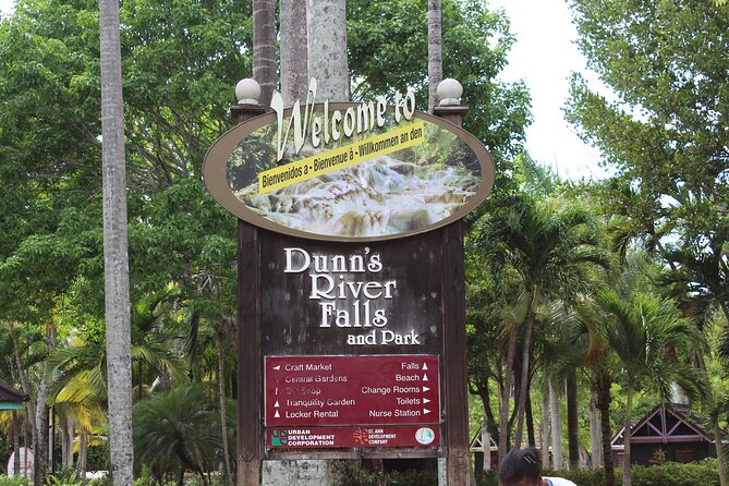 Dunn's River Falls Jamaica/Montego Bay/Falmouth - Safety, comfort, and the practical side of the climb