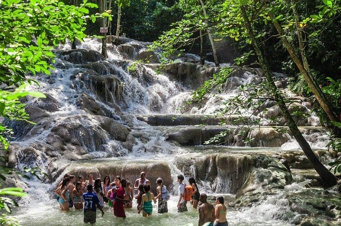 Dunn's River, River Tubing and Lunch Combo - White River tubing: calm water with a few quick turns