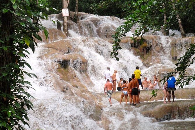 Dunns River Falls and Blue Hole Ocho Rios - How Romeo shapes the day