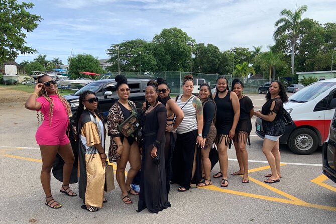 EXCLUSIVE AIRPORT / CRUISE PORT TRANSFER 1-4 Pax - The short route past Montego Bay’s Hip Strip