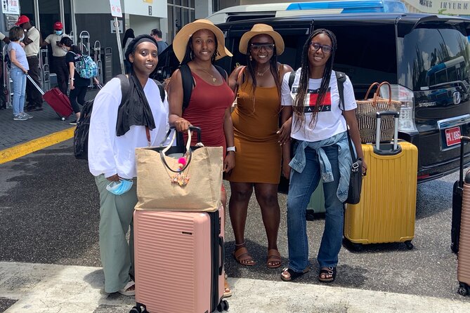 EXCLUSIVE AIRPORT / CRUISE PORT TRANSFER 1-4 Pax - Who will get the most from this transfer