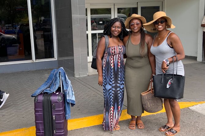EXCLUSIVE AIRPORT / CRUISE PORT TRANSFER 1-4 Pax - Meeting Rudy Knows Jamaica Tours at the airport or port