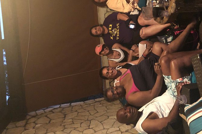Explore Montego Bay Jamaica to Negril Beach & Ricks Cafe Sunset - Who should book this outing