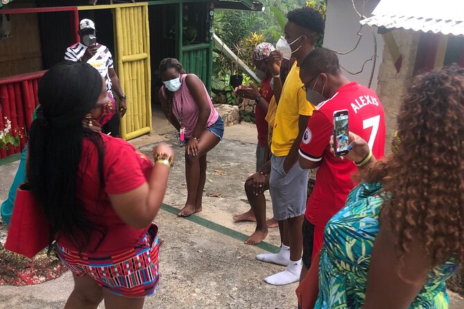 Explore Montego Bay to Bob Marley Mausoleum Nine Miles& Blue Hole - How the guide affects your day