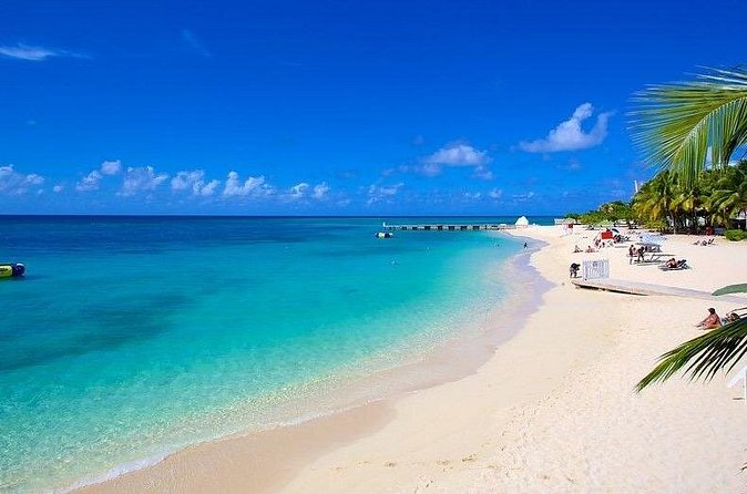 Falmouth Shore Excursion: Doctor's Cave Beach Private Tour - What the $90 price really covers