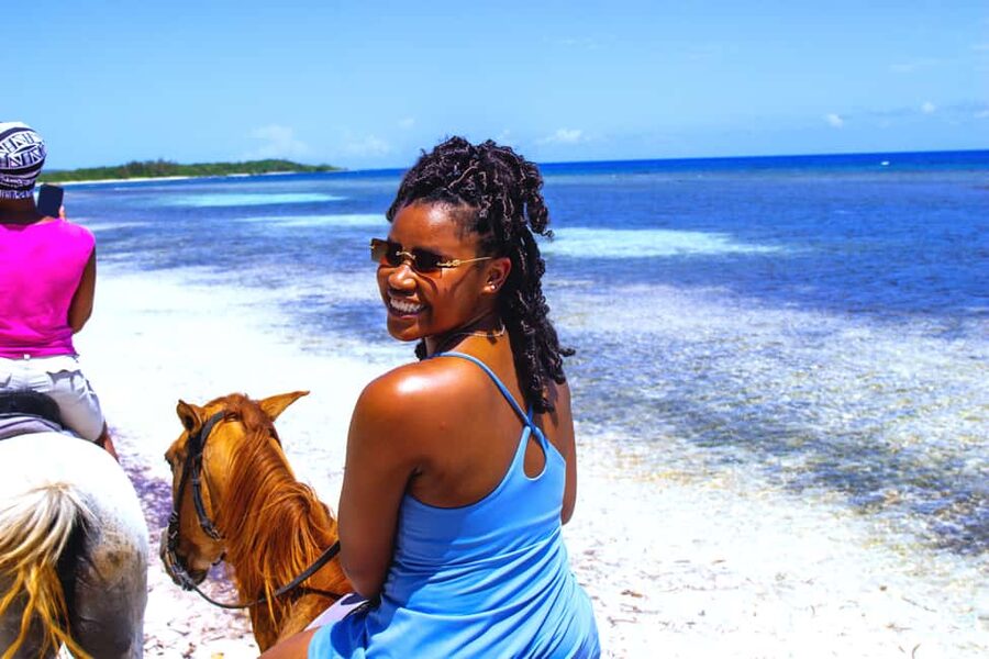 From Falmouth: Horseback Ride and Swim Beach Trip - Time to change, relax, and watch the hummingbirds