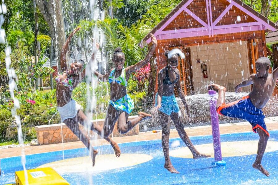 From Montego Bay: Dunn’s River Falls Experience - What the Montego Bay pickup adds