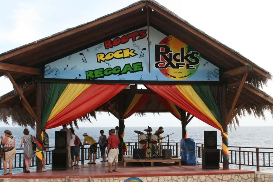 From Montego Bay: Negril Beach & Rick's Cafe Sunset Day Trip - Why this west coast day trip works