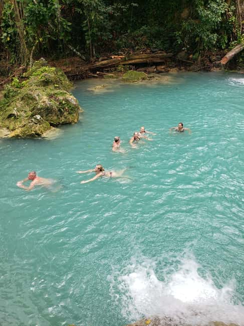 From Ocho Rios: Blue Hole Secret Waterfall & Highlight Tour - Fresh Jamaican fruit adds a welcome local pause