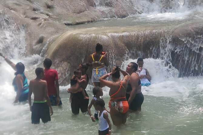 Full-Day Guided Tour to Dunns River Falls & shopping with lunch - Short stops that add Jamaican context