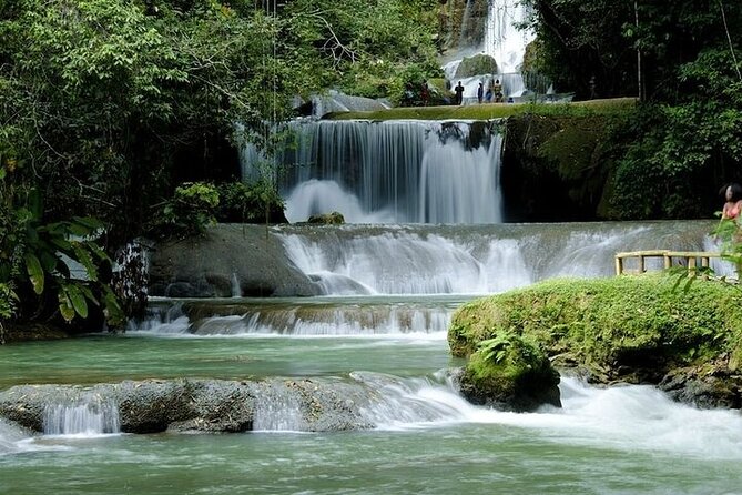 Full-Day South Coast - YS Falls, Pelican Bar & Black River Safari - Pelican Bar: Jamaica’s offshore hangout