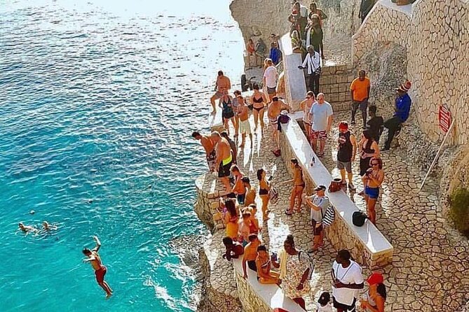 Full Day Tour of Negril Beach: Margaritaville & Rick's Cafe Live - Who will enjoy this Negril day most
