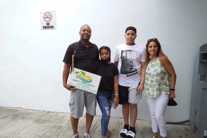 Grand Palladium Jamaica & Lady Hamilton MBj Airport Transfer - The road west to Lucea