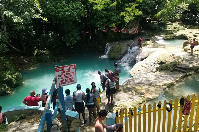 Horseback Ride, Bamboo Rafting and Bluehole/Secret Falls Tour from Montego Bay - Why the private vehicle changes the day